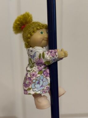 Vintage 1980 Cabbage Patch Kids Mini 4" Clip-On Hugger
